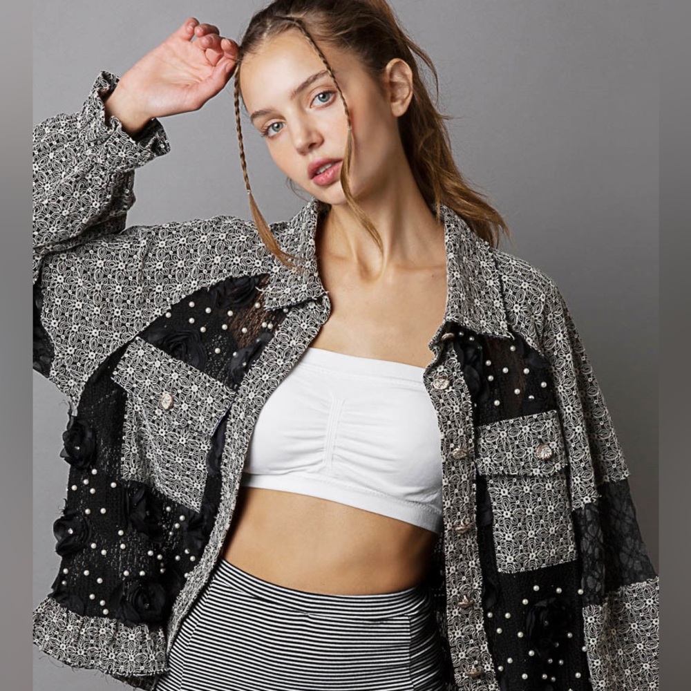 80. POL Shacket Jacket Top Women's Gray Lace Woven Balloon Sleeve Front Pockets